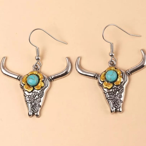 Longhorn Earrings. Cow Head Bull Head Steer Western Country Cowgirl Rodeo Horns - Picture 12 of 13